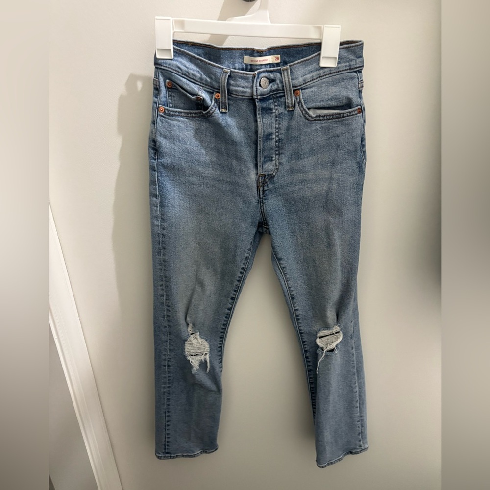 Levis Wedgie Straight Jeans Womens 28 Blue Distressed Stretch Button Fly WW09X